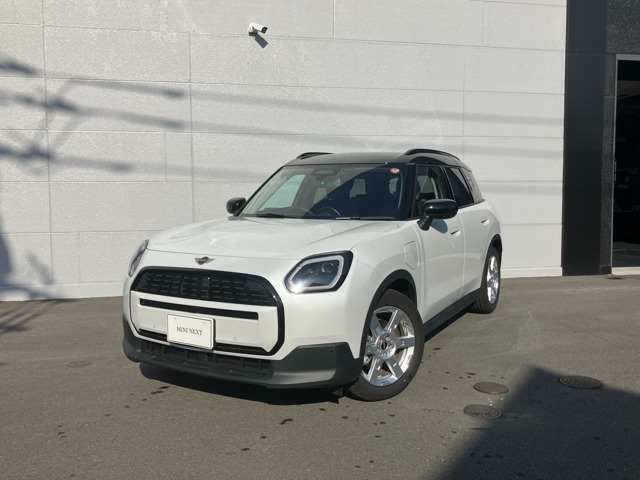 MINIカントリーマンEが入庫しました。BEV（電動車）車両になります。