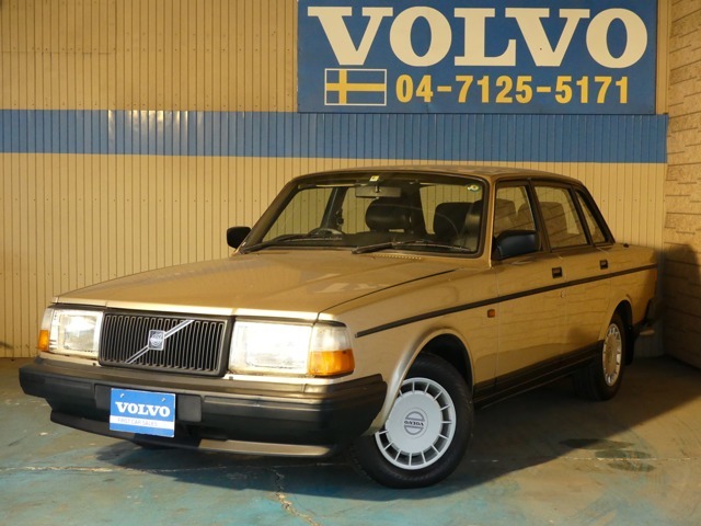 Volvo - GC-1061 ボルボ240 SW限定版画 直筆サイン額装●作家平右ヱ門 Volvo - GC-1061 ボルボ240 SW限定版画 直筆サイン額装○作家平