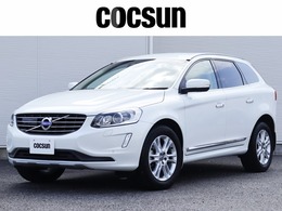 ボルボ XC60 D4 SE ソフトベージュ本革シート　ナビゲーション