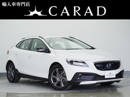 ボルボ V40クロスカントリー T5 4WD 黒本革シート・ACC・フルセグTV・シートヒ
