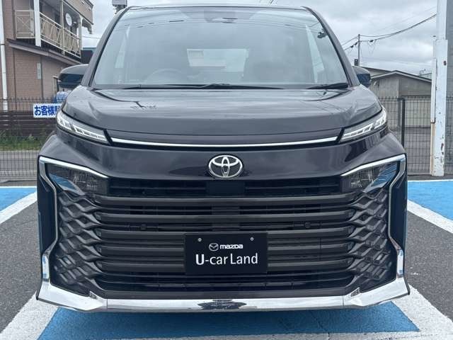 当社【北海道マツダ販売株式会社】は、道内最大級クラスのディーラーです！！店舗数は47店舗以上、中古車の在庫量も豊富ですので当店以外のお車でも、各店舗の最新入荷情報を検索しお客様にご提案する事が可能です！