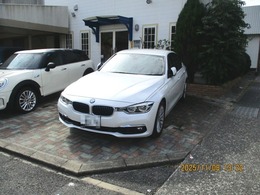 BMW 3シリーズ 330e iパフォーマンス ラグジュアリー 