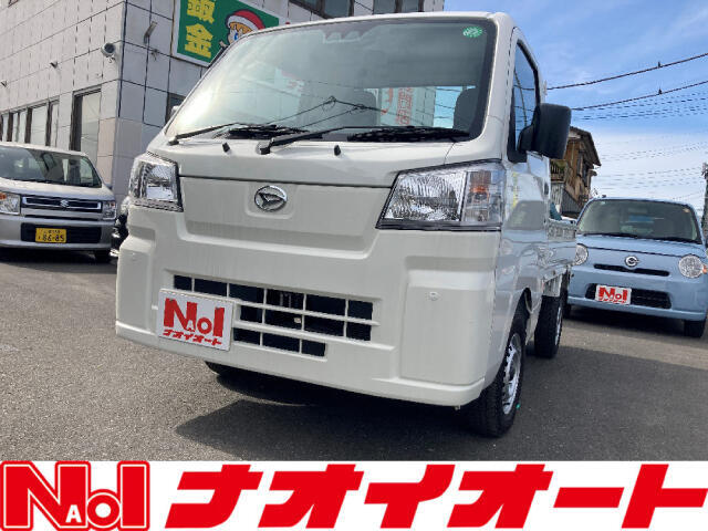 当店(下妻店)の特徴1　★全店ナオイオートの中古車生産工場★がありネット掲載前の車両もご見学できます！