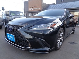 レクサス ES 300h Fスポーツ サンルーフ・黒革シート・TRDエアロ・マフ