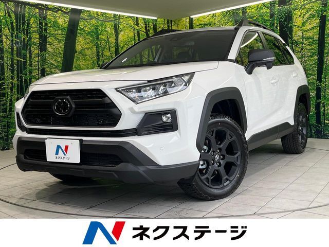 登録済未使用車　4WD　衝突軽減　10.5型ディスプレイオーディオ