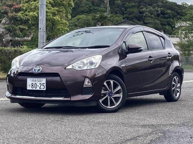 ロイヤルオートのお車をご覧頂き有難う御座います。論田町のロンデンカーシティ内にございます。軽トラからレクサスまでお探しのお車があればお気軽にご相談下さい。