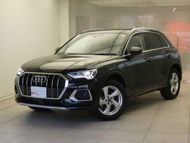 【Q3　35　TFSI　advanced】コンビニエンス＆アシスタンスパッケージ　　TVチューナー　ラグジュアリーパッケージ　スマートフォンインターフェイス　プライバシーガラス