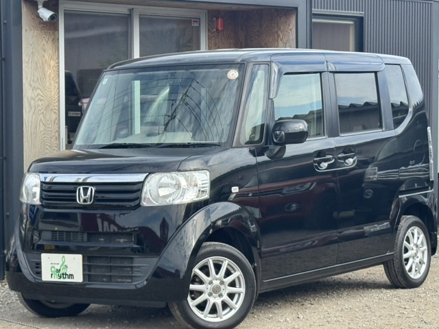 当社の車両をご覧いただき、ありがとうございます！秋田市土崎に新しくオープンした中古車販売店Car　rhythm（カーリズム）です！