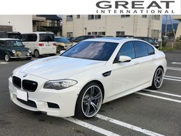 BMW M5 4.4 
