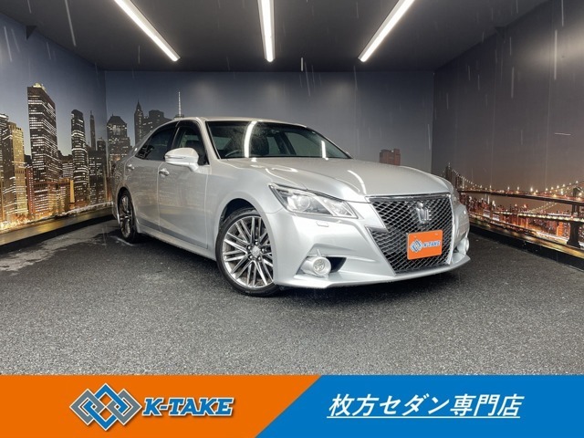 （禁煙車）（黒本革シート）（メーカーHDDナビ）（クルコン）（シートメモリー）（シートヒーター＆クーラー）（電動リアサンシェード）（オートマチックハイビーム）（ETC）（純正18インチAW））