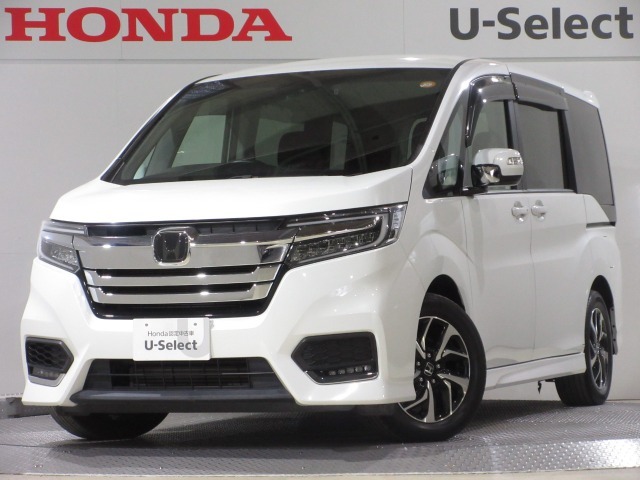 ワンオーナー車のステップワゴンスパーダ (ホンダセンシング)が入庫です。2024年、23年、22年に当社自社工場にて法定点検を実施しております。過去の整備は整備記録簿での確認ができます。