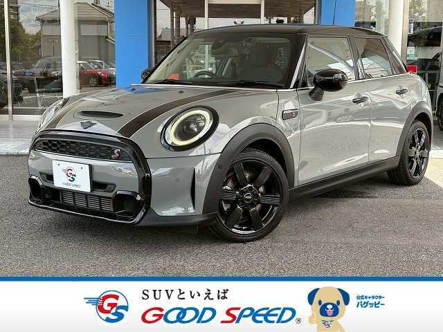 R3年式MINI5ドアクーパーS入庫！希少なムーンウォークグレー！お問い合わせは、052-773-4092【田附】まで！　純正HDDナビ　バックカメラ　前後コーナーセンサー　コンフォートアクセス　クルーズコントロール　ドラ
