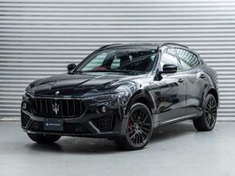 マセラティ レヴァンテ モデナ 4WD 認定保証2年付 サンルーフ　ネリッシモ