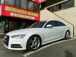 アウディ A6 2.0 TFSI クワトロ Sラインパッケージ 4WD 