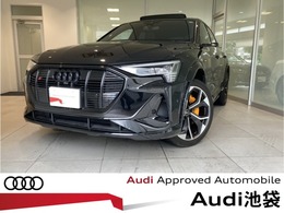 アウディ e-tron Sスポーツバック 4WD パノラマSR/ブラックスタイリングPKG
