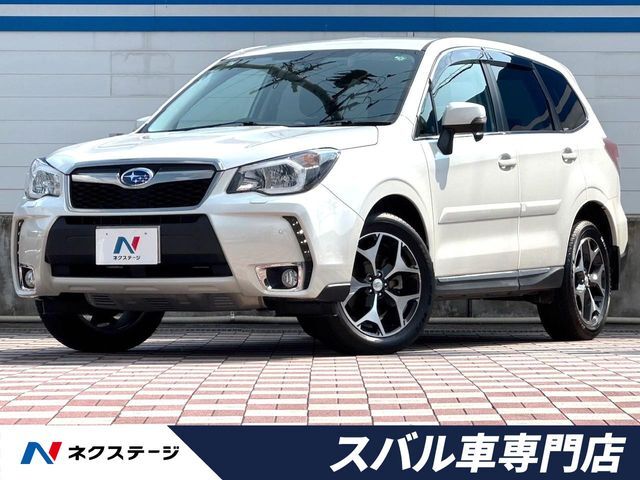 禁煙車・黒革シート・パワーバックドア・純正パナソニック製ナビ