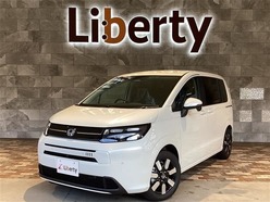R7　ホンダ　フリード　e：HEV