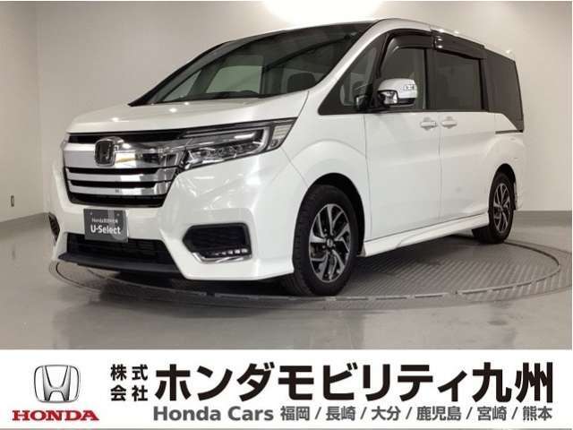 ステップワゴン スパーダ ホンダセンシングです。2列目キャプテンシートのこの車両は、充実装備にプラスしてホンダセンシングを搭載したグレードです。