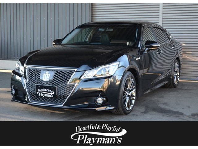 平成26年式　クラウンアスリート　HYBRID2.5G　入庫致しました！！お問い合わせの多い車種ですので、是非お早めに現車をご確認頂けますと幸いです♪