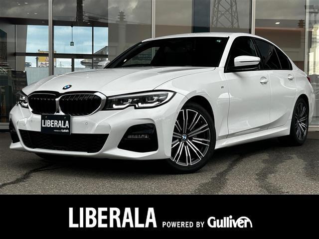 LIBERALA富山ではドイツのプレミアム御三家BMW・Mベンツ・Audiを中心に高品質な在庫を多数取り揃えております。3ブランドの違いを五感で較べて愉しんでください。新しい驚きと発見をお届け致します。