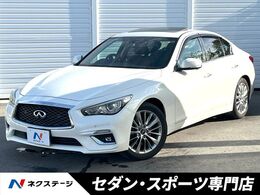 日産 スカイライン 2.0 200GT-t タイプP サンルーフ　全方位運転支援　純正ナビ　ア