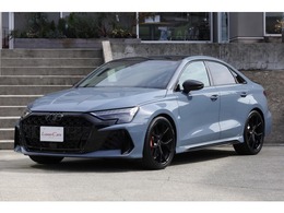アウディ RS3セダン 2.5 4WD サンルーフ　RSダンピングコントロール