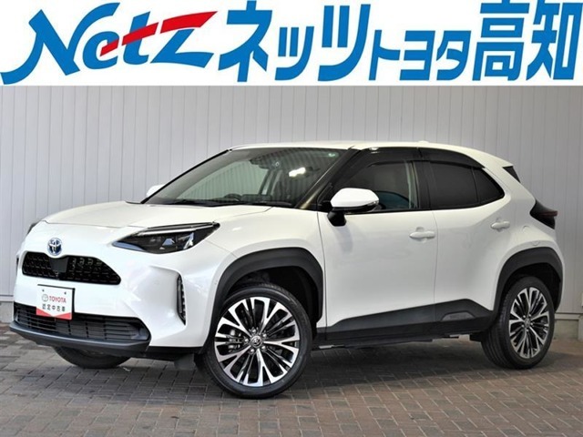 人気のヤリスクロスHVが入荷しました。