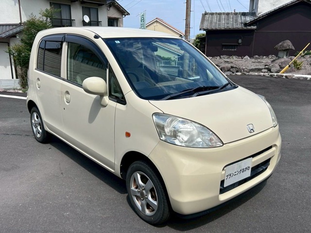 ★☆常時在庫100台以上！軽自動車から輸入車まで幅広い車種を揃えております。国内各地より目利きで仕入れる拘りの希少車も多数あり。在庫車をじっくり見てみて下さいね！★☆