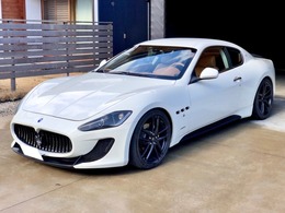 マセラティ グラントゥーリズモ 4.2 ローダウン 可変マフラー バックカメラ D車