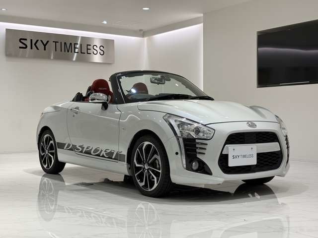 状態良好のコペン ローブSが入庫致しました。オプションも充実した一台となっております。