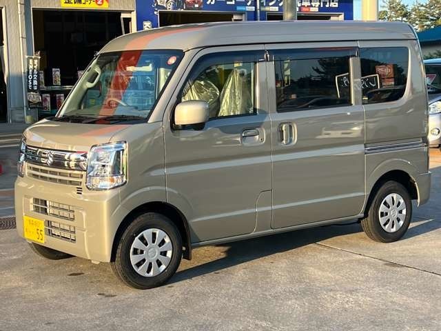 ご覧いただきありがとうございます！当店の在庫車は全車総額表示！当店からの乗り出しであれば、特にオプションを希望されない場合は表示されている総額価格でお乗り頂けます！