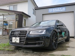 アウディ A8 4.0 TFSI クワトロ 4WD 