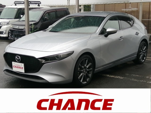☆おかげさまで！！☆　チャンスは年間販売台数2800台、車検台数も約4200台と多くの実績がございます！お客様への感謝の気持ちを忘れずに日々の営業活動に取り組んでいます。