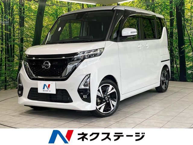 禁煙車　衝突被害軽減装置　純正9型ナビ　全周囲カメラ　両側電動ドア