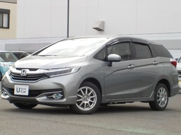 ホンダ シャトル 1.5 ハイブリッド X 4WD メモリーナビ　リアカメラ