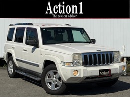 ジープ コマンダー リミテッド 5.7 HEMI 4WD ナビゲーション　サンルーフ　ベージュレザ