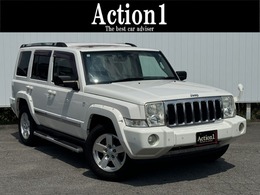 ジープ コマンダー リミテッド 5.7 HEMI 4WD ナビゲーション　サンルーフ　ベージュレザ