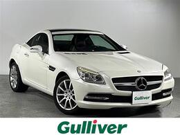 メルセデス・ベンツ SLKクラス SLK350 ブルーエフィシェンシー 左ハンドル ハーマンカードン 木目ハンドル