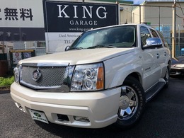キャデラック エスカレード 4WDローダウン本革サンルーフ1ナンバー サードシート社外ヘッド＆テール＆グリル