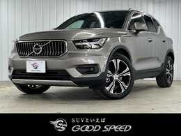 ボルボ XC40 B4 AWD インスクリプション 4WD ベージュレザー　シートヒーター　サンルー