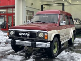 日産 サファリ 4.2 エクストラハイルーフグランロード ディーゼル 4WD 5MT