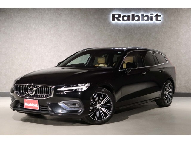 今月のオススメ車両、令和3年ボルボV60　B5　インスクリプション入庫いたしました！