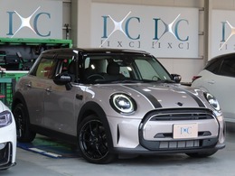 ミニ ミニ クーパーD 5ドア DCT クラシックトリム　ドライビングアシスト