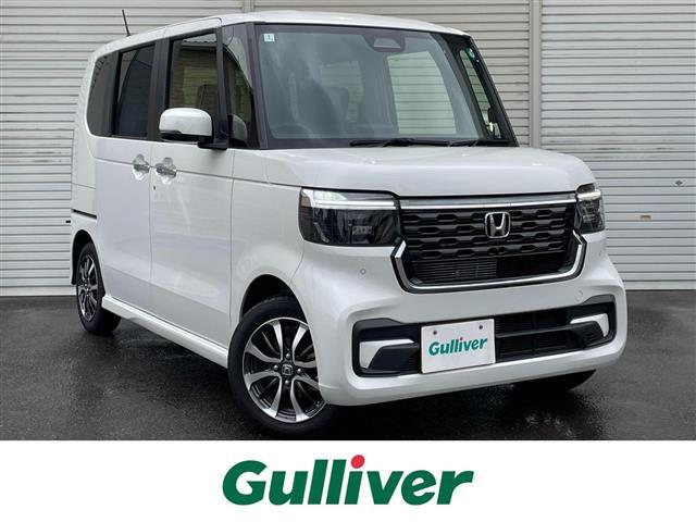 【展示車両】展示場は広々。30台近い在庫があります！ 見て！触って！乗って！試乗もご相談ください。お問い合わせは【無料通話】TEL: 0078-6002-023604までお待ちしております。