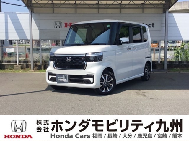 N-BOXカスタムが入庫しました。当社デモカーです。走行も少なく、装備も充実しています。