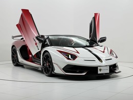 ランボルギーニ アヴェンタドールロードスター SVJ Roadster JP63 KABUKI Bianco Sia/Rosso Efesto