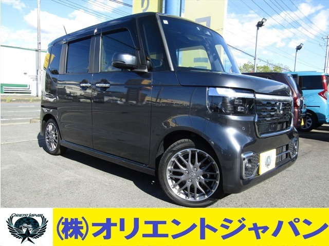 走行距離917kmのN-BOXカスタムターボになります！！