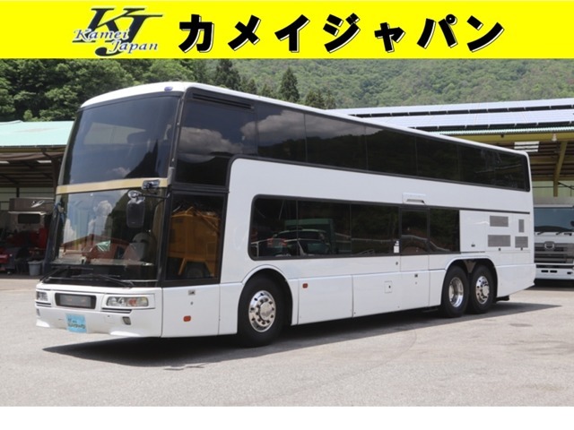 カメイジャパンは創業45年。軽自動車から大型トラックまで平均在庫は200台！中古大型車両を中心に取り扱っております。大型車でお仕事される方では岡山だけでなく、全国からたくさんのお声掛けをいただいております
