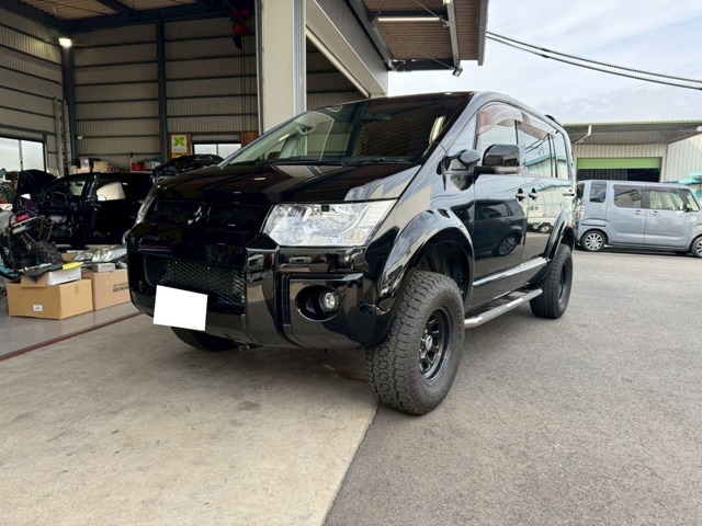 リフトアップ/サイドステップ/ルーフキャリア/両側パワースライドドア/9インチ社外フルセグナビ/バックガイドモニター/フロントカメラ/リアラダー/ヒッチメンバー/LEDヘッドライト