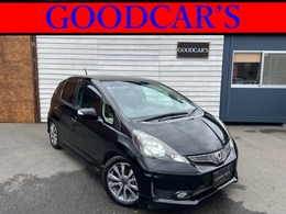 ホンダ フィット 1.5 RS 10thアニバーサリー 6MT　ローダウン　バックカメラ